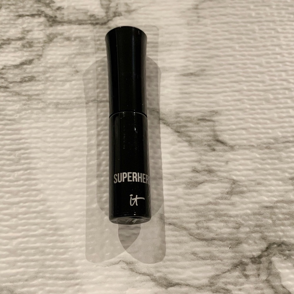5/$15 IT Cosmetisc Superhero Volumizing Mascara